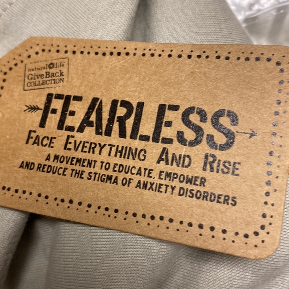 New “word on the street” inspirational T-shirt - Picture 9 of 12